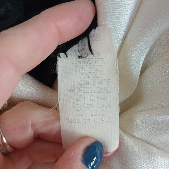 Beautiful Vintage 1980s Nancy Johnson Premiere Black Velvet Dress Size 8 - Picture 9 of 9